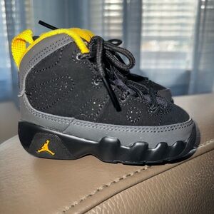 JORDAN 9s